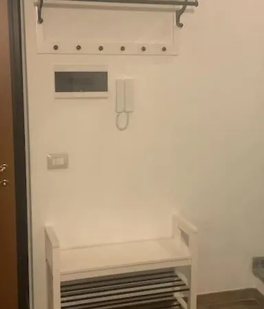 Window On The شقة غْرافيدونا